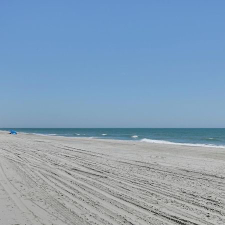 Coastal Condo On Beach With Community Pool Access! Myrtle Beach Kültér fotó