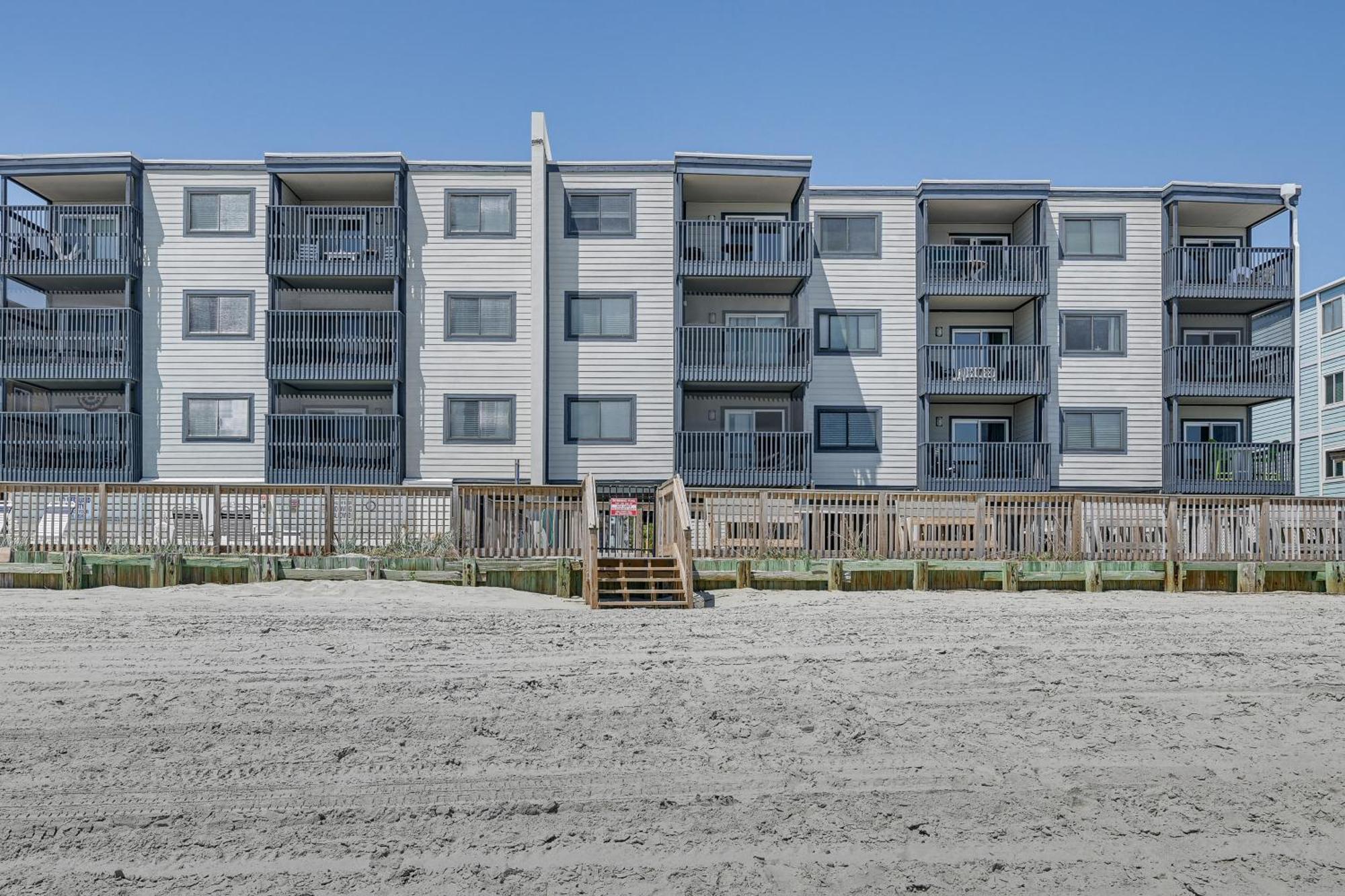 Coastal Condo On Beach With Community Pool Access! Myrtle Beach Kültér fotó