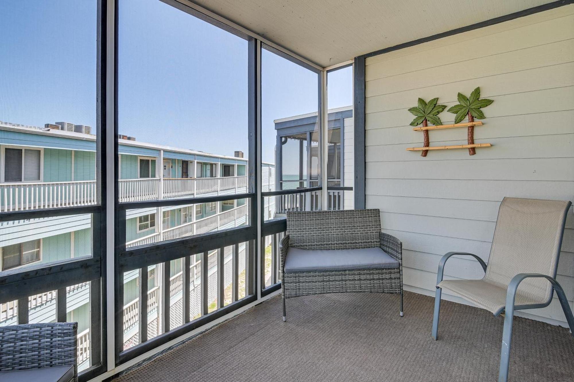 Coastal Condo On Beach With Community Pool Access! Myrtle Beach Kültér fotó