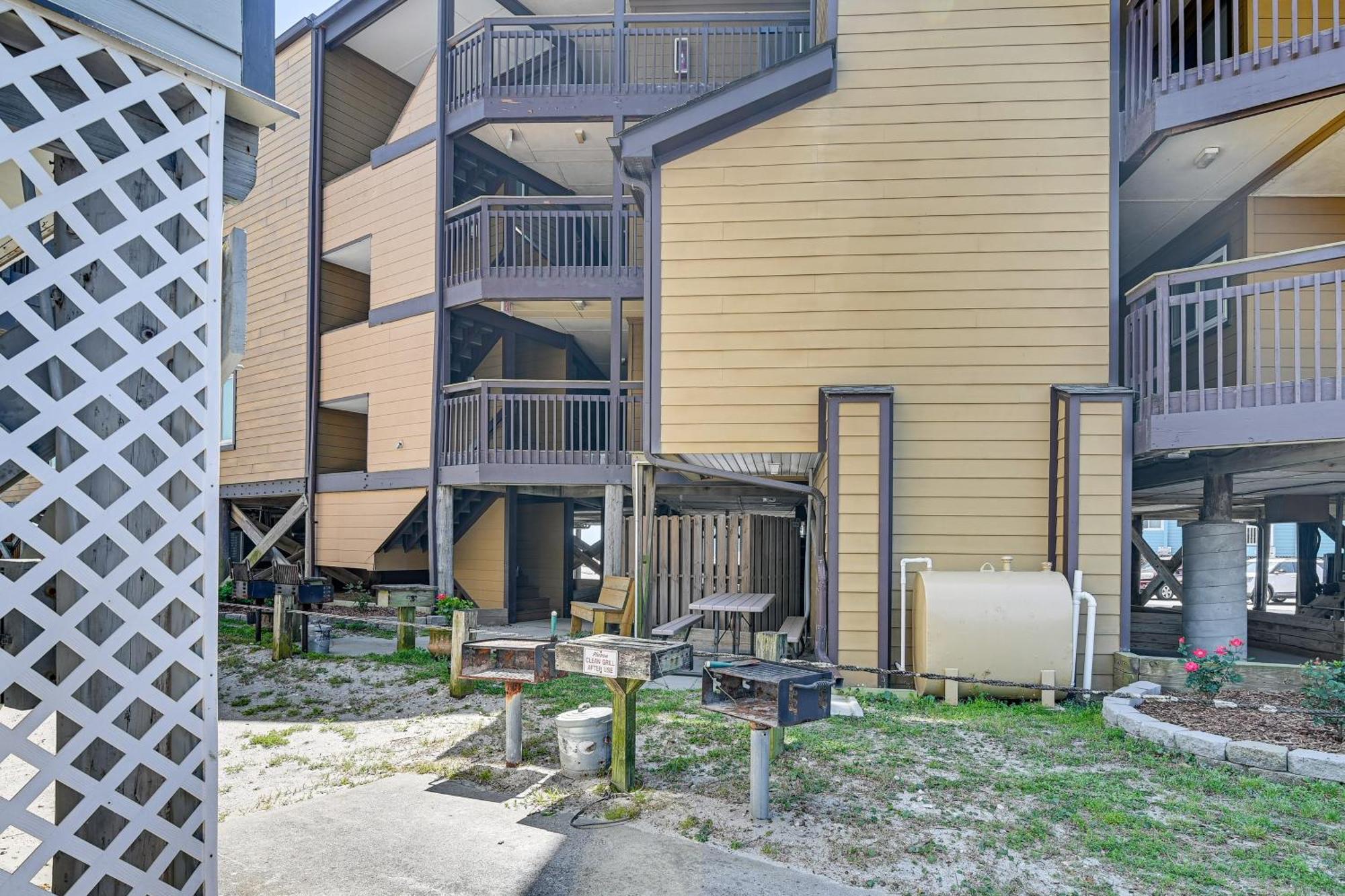 Coastal Condo On Beach With Community Pool Access! Myrtle Beach Kültér fotó